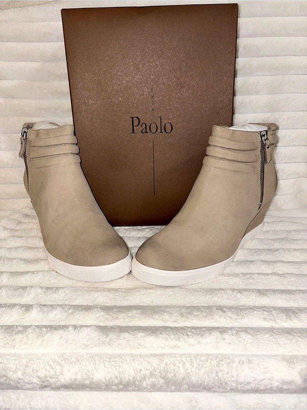 Linea Paolo Oiled Leather Bootie Wedge in Grayish Brown color 10M